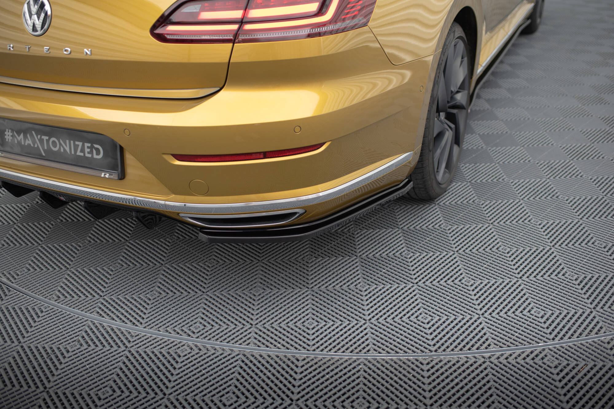 pol_po_rear-side-splitters-volkswagen-arteon-r-line-1157_6 Задни странични сплитери Volkswagen Arteon R-Line - Image 1