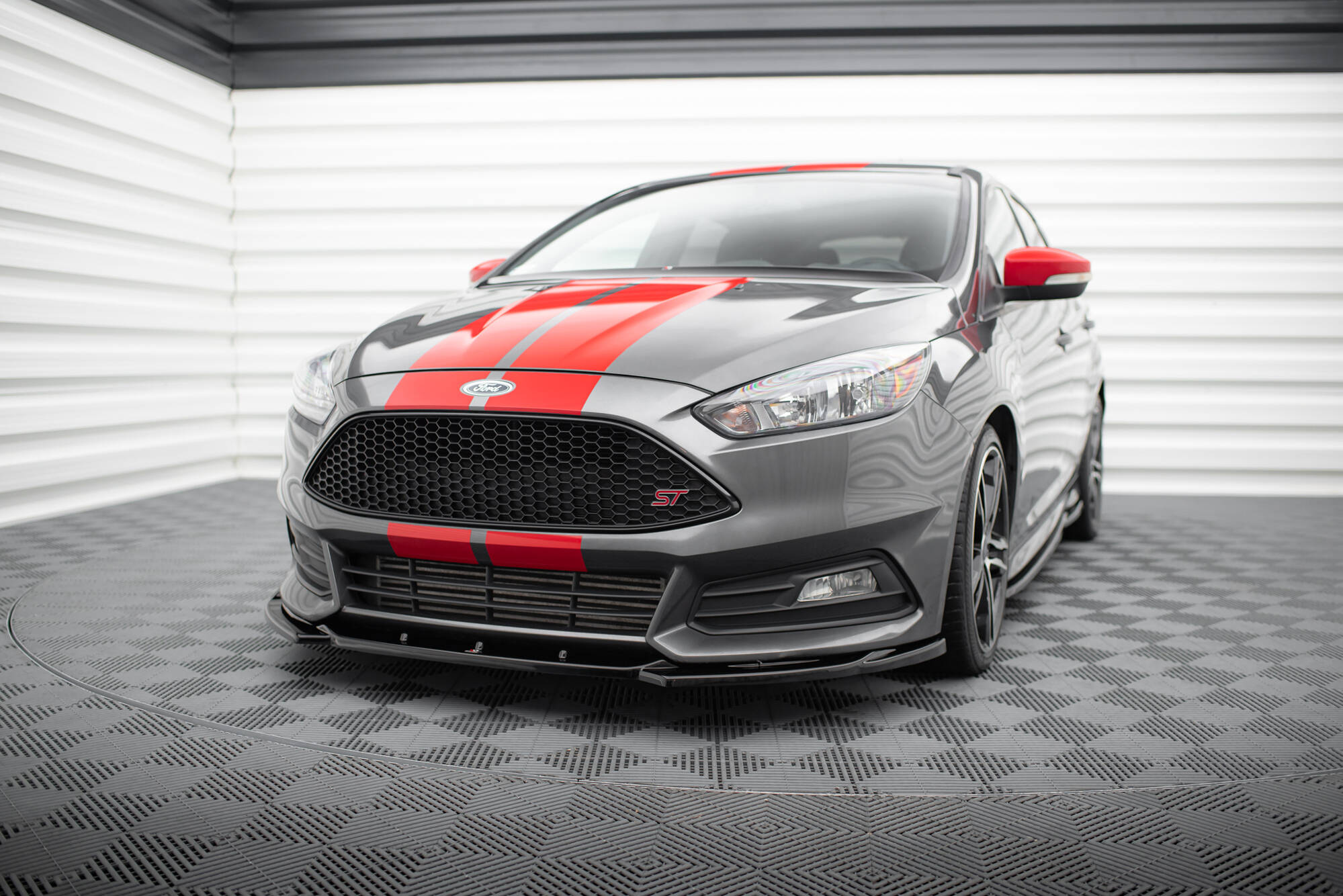 pol_po_front-splitter-v-5-ford-focus-st-mk3-facelift-11144_3 Преден спойлер V.5 Ford Focus ST Mk3 Facelift - Image 1