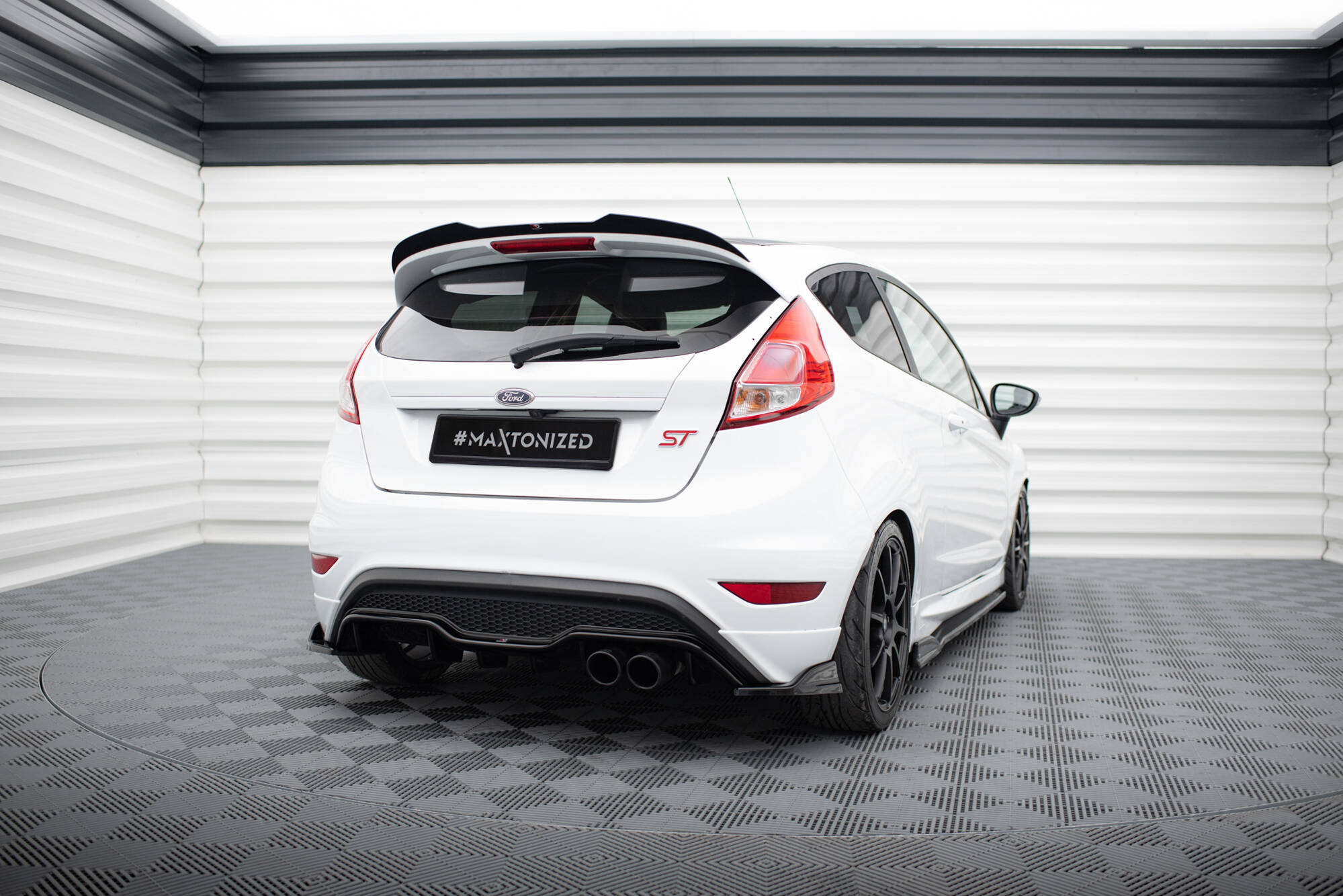 pol_po_rear-valance-ford-fiesta-st-3-door-version-mk7-facelift-5802_2 Добавка за задна броня Ford Fiesta ST (версия с 3 врати) Mk7 Facelift - Image 1