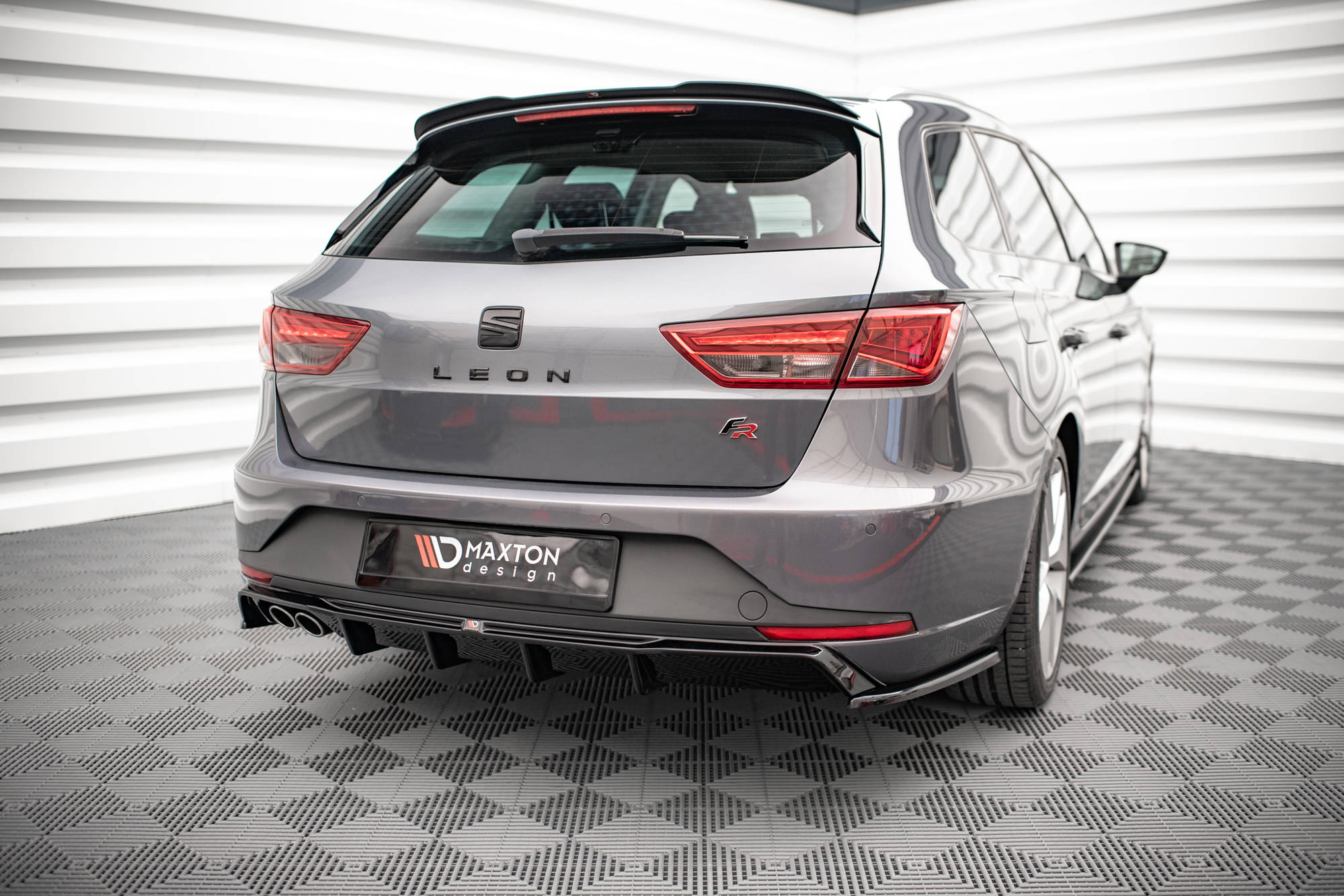 pol_po_rear-valance-seat-leon-fr-sportstourer-mk3-14220_6 Добавка за задна броня Seat Leon FR Sportstourer Mk3 - Image 1
