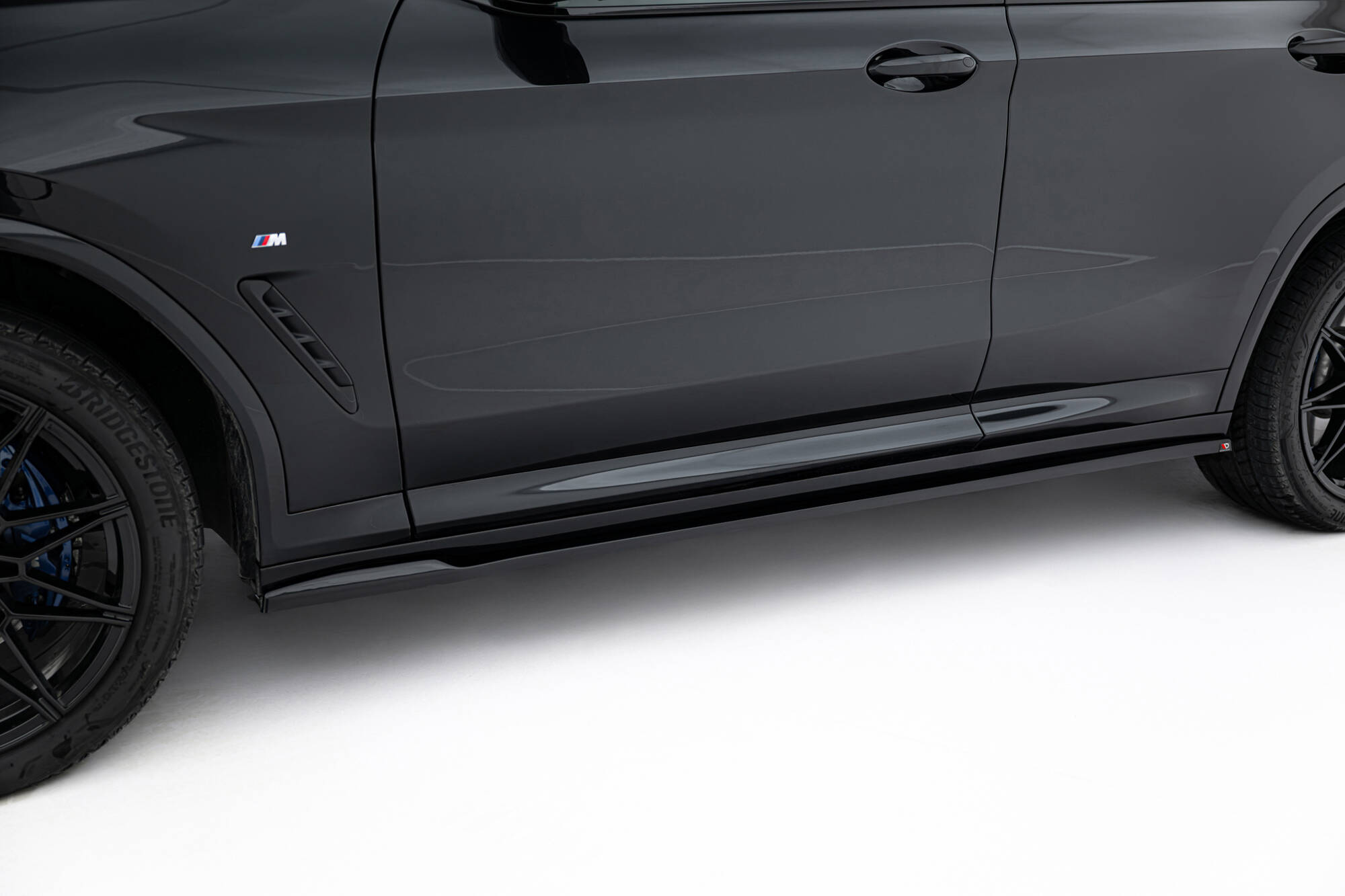 pol_po_side-skirts-diffusers-bmw-x4-m-pack-g02-facelift-16177_3 Добавка за прагове BMW X4 M-Pack G02 Facelift - Image 1