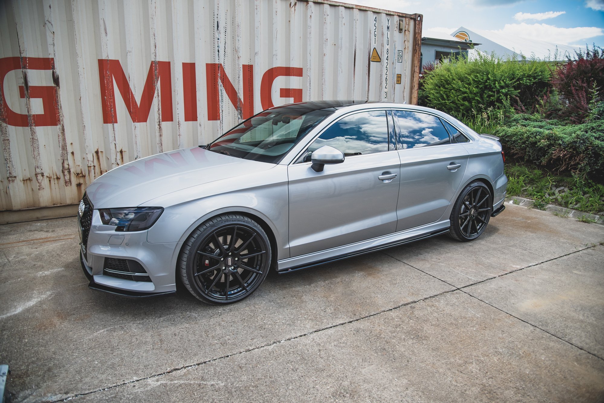 pol_po_side-skirts-diffusers-v-2-audi-s3-a3-s-line-sedan-8v-facelift-10590_1 Добавка за прагове V.2 Audi S3 / A3 S-Line Седан 8V Фейслифт - Image 1