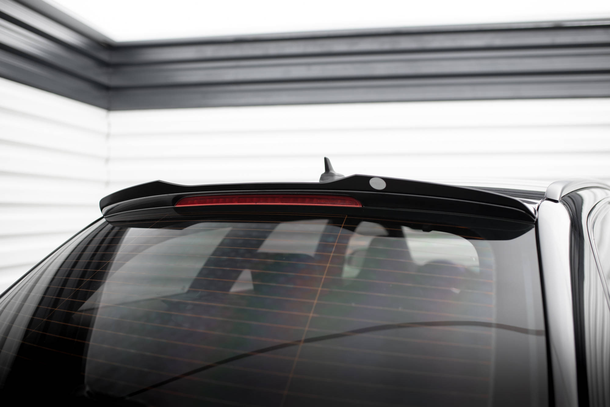 pol_po_spoiler-cap-audi-rs6-avant-c6-18408_3 Спойлер за багажник Audi RS6 Avant C6 - Image 1