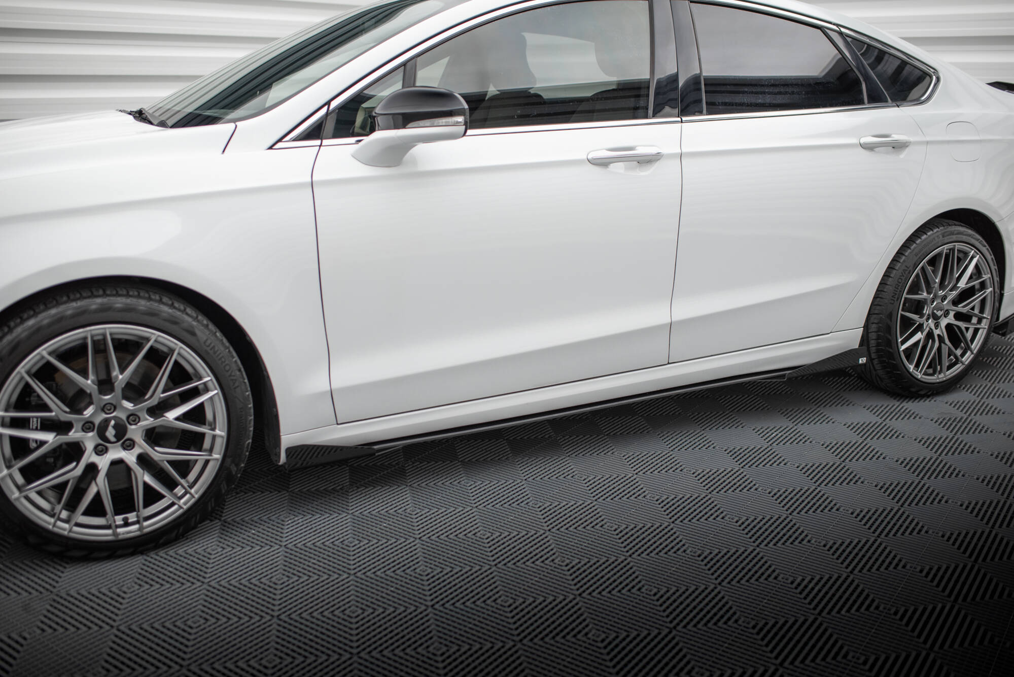 pol_po_street-pro-side-skirts-diffusers-sportni-dobavki-ford-mondeo-sport-mk5-facelift-fusion-sport-mk2-facelift-19253_6 Street Pro Добавка за Прагове + Спортни добавки за Ford Mondeo Sport Mk5 Facelift / Fusion Sport Mk2 Facelift - Image 1