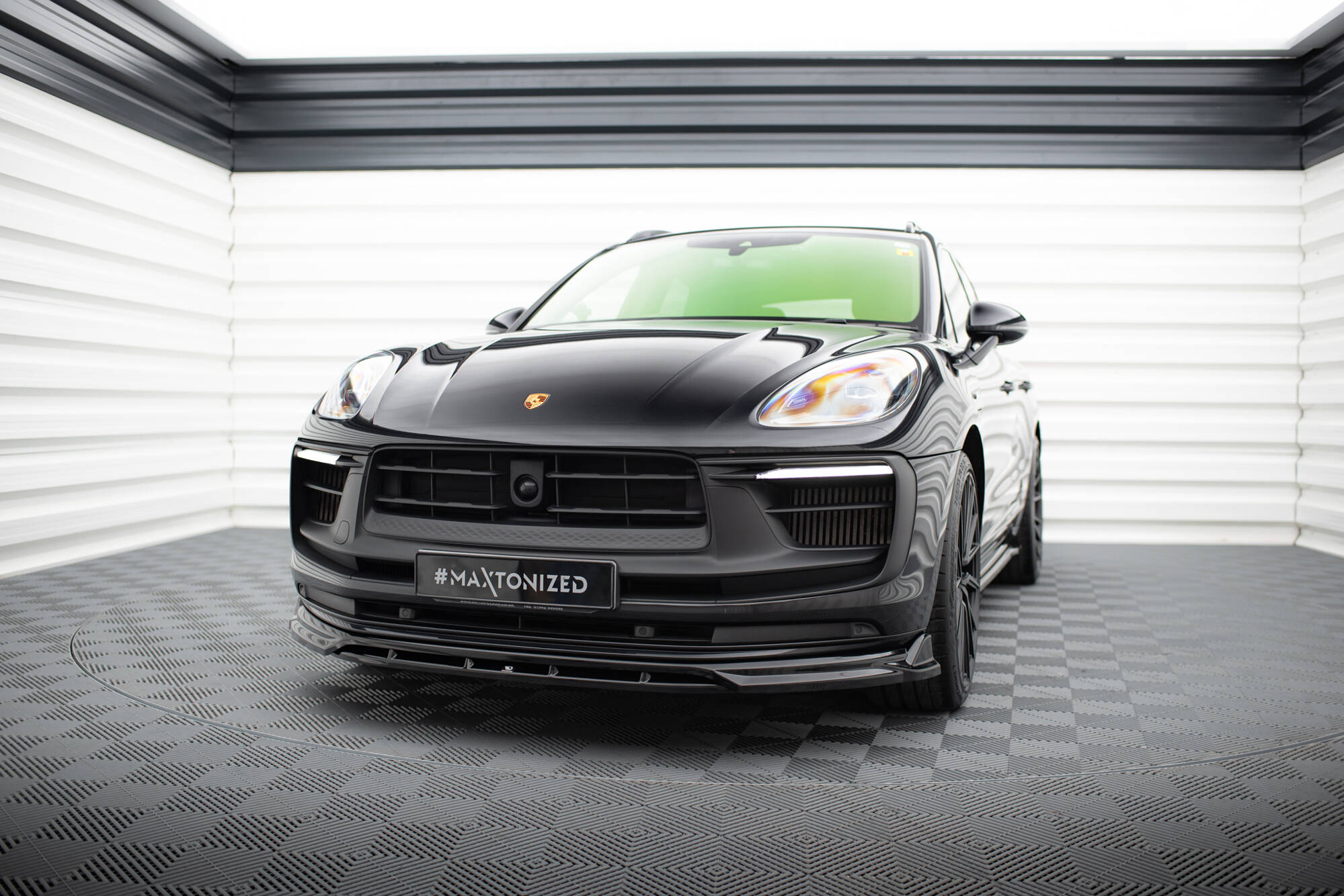 pol_po_front-splitter-porsche-macan-gts-mk1-facelift-2-20993_3 Преден спойлер за Porsche Macan GTS Mk1 Facelift 2 - Image 1
