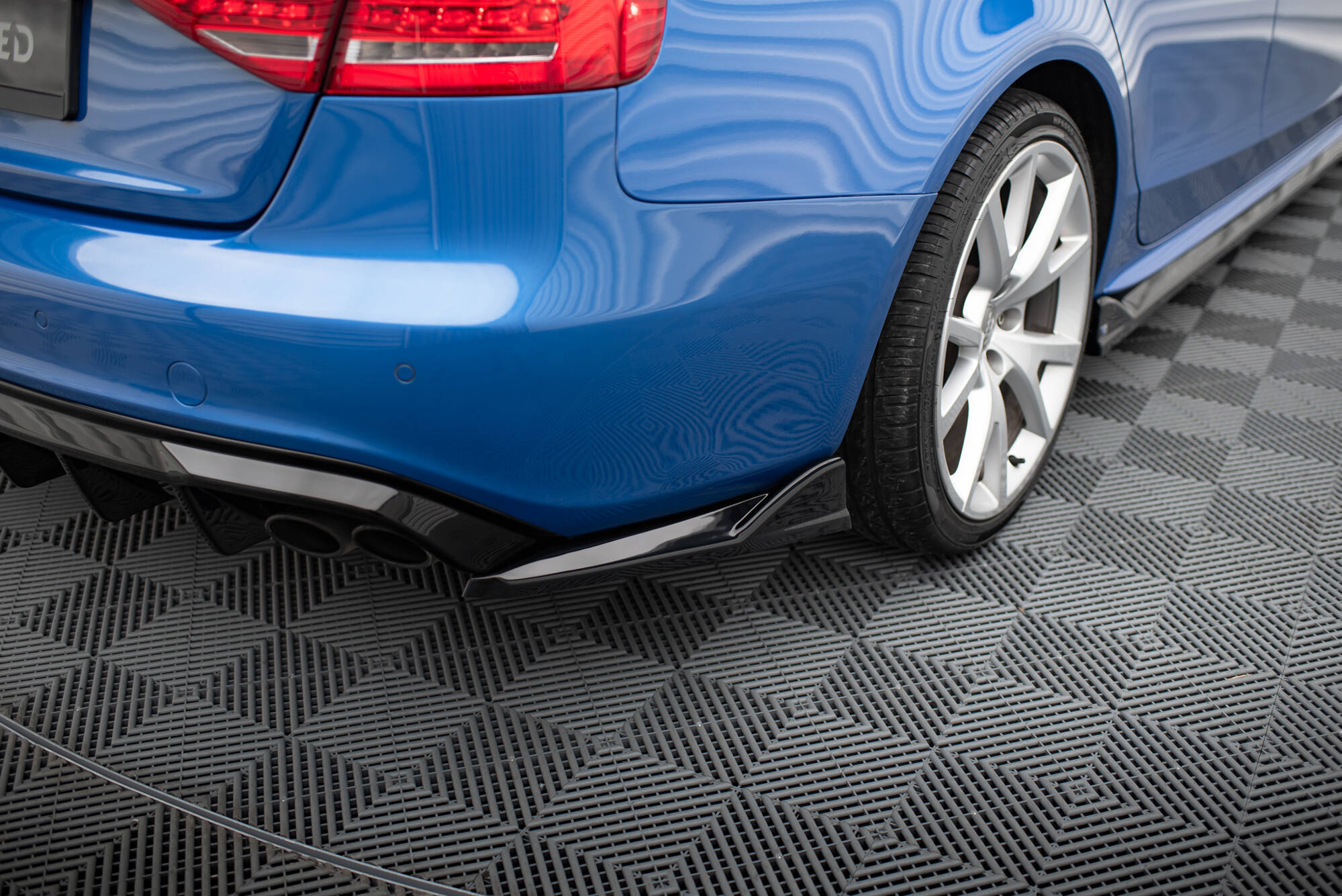 pol_po_rear-side-splitters-v-2-audi-s4-sedan-b8-21365_5 Задни странични сплитери V.2 Audi S4 Sedan B8 - Image 1
