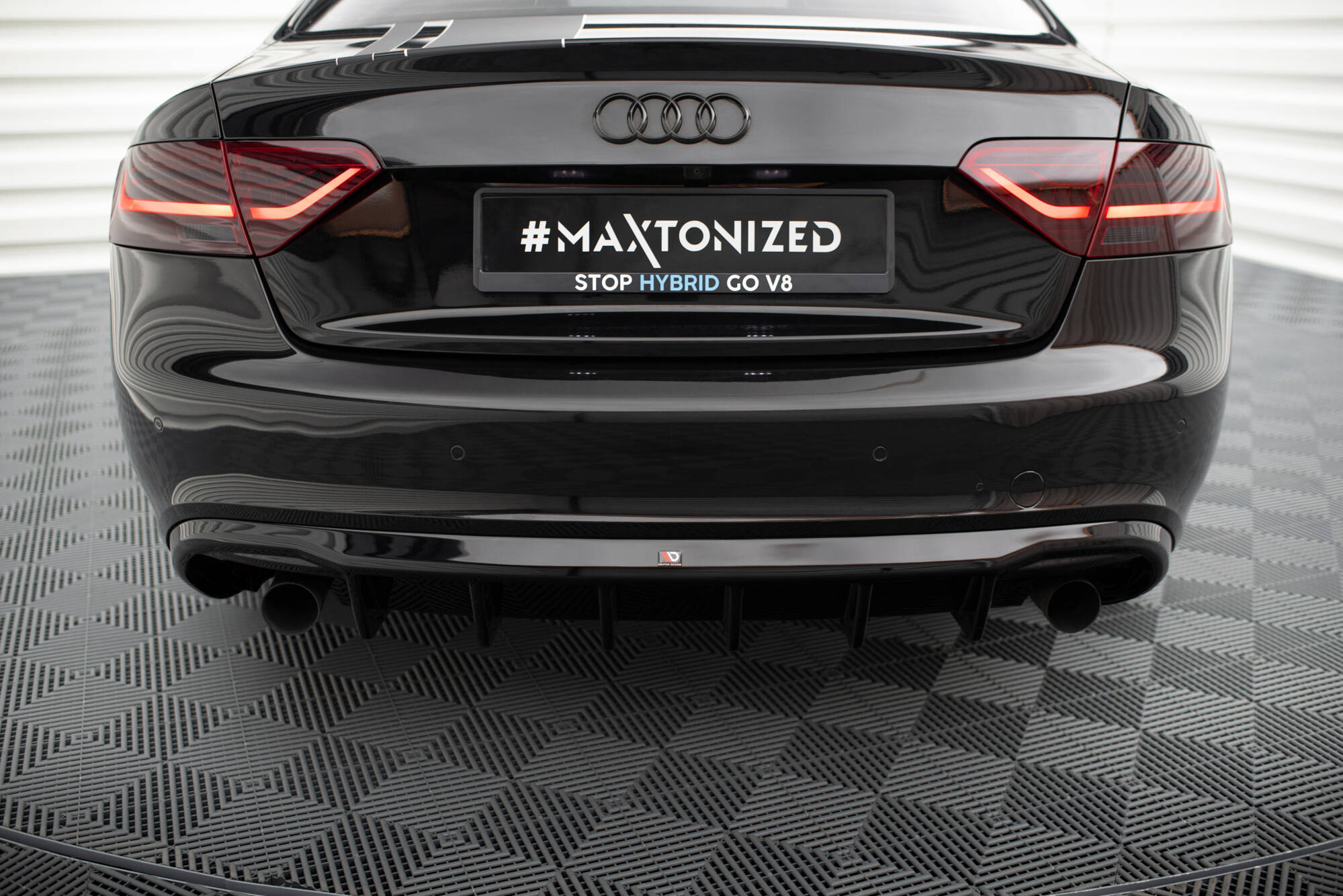 pol_po_rear-valance-audi-a5-coupe-cabrio-s-line-8t-version-with-single-exhausts-on-both-sides-20843_4 Добавка за задна броня Audi A5 Coupe / Cabrio S-Line 8T (Версия с единични ауспуси от двете страни) - Image 1