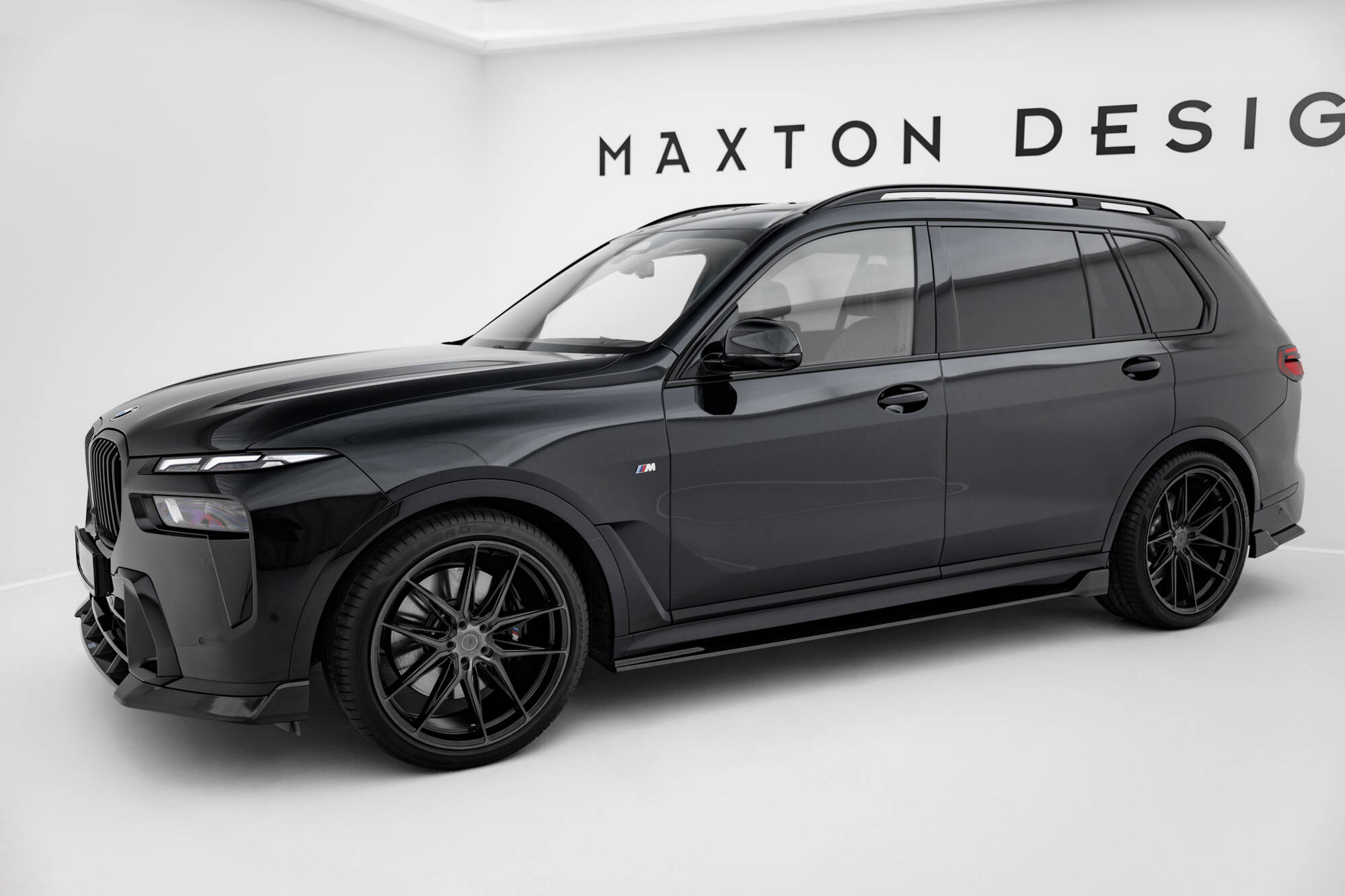 pol_po_set-of-prepreg-carbon-splitters-v-1-bmw-x7-m-pack-g07-facelift-21847_15 Комплект карбонови Сплитери Prepreg V.1 BMW X7 M-Pack G07 Facelift - Image 1